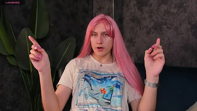 Snapshot of Nedzumi_Sato chatting on December 21, 2025, 9:27 am Nedzumi Sato online show from December 21, 2025, 9:27 am