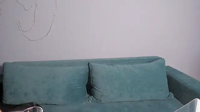 kimyjina online show from February 11, 2026, 3:33 am