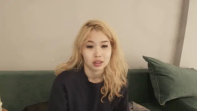 kimyjina online show from June 22, 2026, 3:25 am