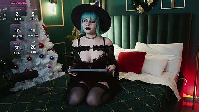 Lilith Vesper online show from December 17, 2025, 5:41 pm