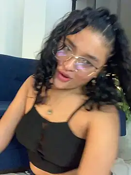 ladulcemary  online show from March 2, 2026, 9:10 pm