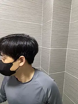 kimze7 online show from March 4, 2026, 3:40 pm