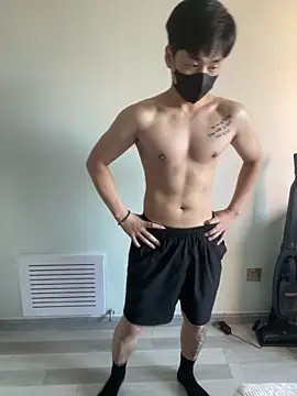 kimze7 online show from March 18, 2026, 11:52 pm