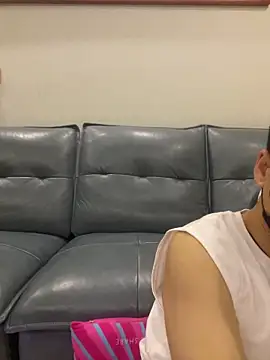 kimze7 online show from June 7, 2026, 2:21 pm