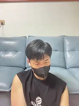 kimze7 online show from June 11, 2026, 2:59 pm