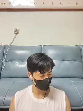 kimze7 online show from June 23, 2026, 2:04 pm