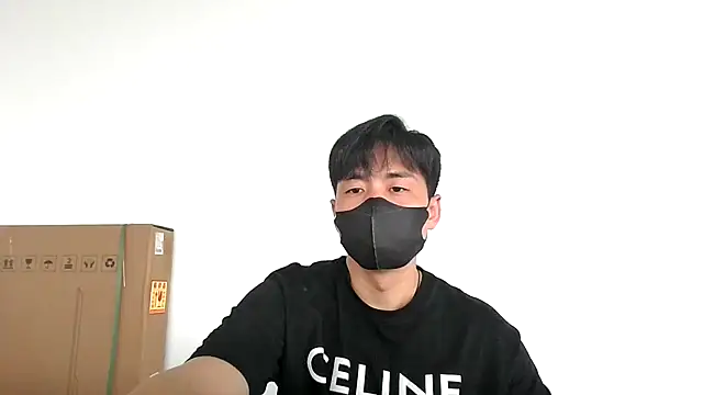 kimze7 online show from July 7, 2026, 2:03 am