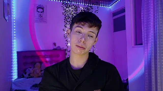 Dani Dancer online show from May 7, 2026, 12:38 am
