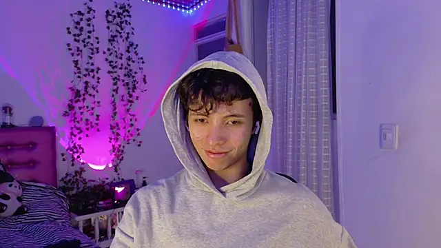 Dani Dancer online show from June 27, 2026, 1:21 am
