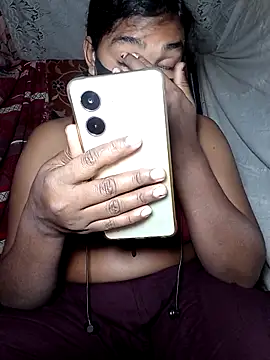 Snapshot of porimoi_505 chatting on March 5, 2026, 4:58 pm porimoi 505 online show from March 5, 2026, 4:58 pm