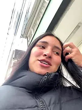 Snapshot of Agatta-X chatting on January 15, 2026, 1:37 pm Agatta-X online show from January 15, 2026, 1:37 pm