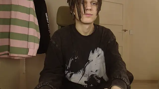 Snapshot of PeachTree chatting on March 19, 2026, 9:52 pm PeachTree online show from March 19, 2026, 9:52 pm