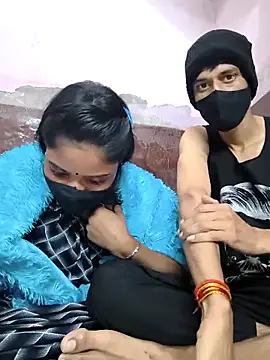 couplegk71 online show from February 2, 2026, 2:27 pm