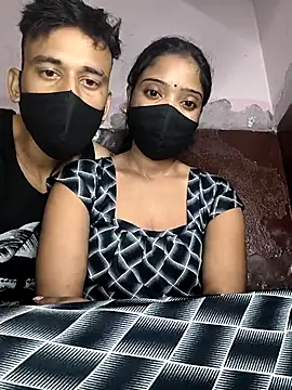 couplegk71 online show from February 14, 2026, 4:15 pm