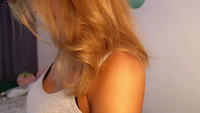 springloveee online show from July 25, 2026, 6:49 pm
