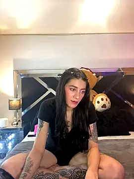 Snapshot of Moon_Magic666 chatting on December 20, 2025, 6:15 pm Moon Magic666 online show from December 20, 2025, 6:15 pm