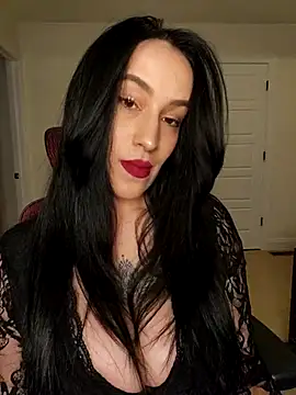 Snapshot of BustyVampyre chatting on February 10, 2026, 12:15 am BustyVampyre online show from February 10, 2026, 12:15 am