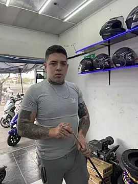 Marlokeo69 online show from December 15, 2025, 5:39 pm