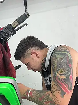 Marlokeo69 online show from December 17, 2025, 5:19 pm