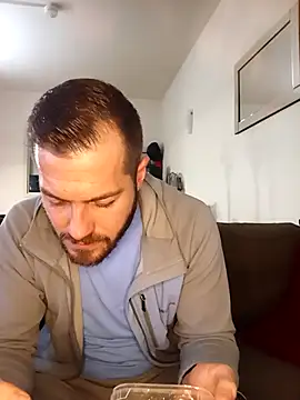 cheekycherryx online show from March 17, 2026, 9:51 pm