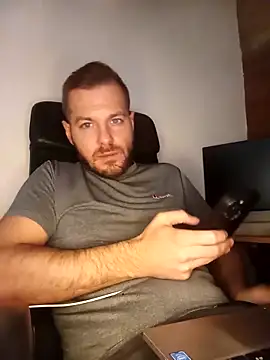 cheekycherryx online show from March 30, 2026, 11:39 pm