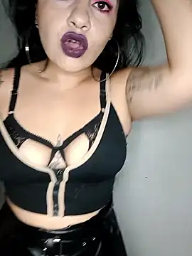 AmaTiffany online show from January 18, 2026, 2:59 am