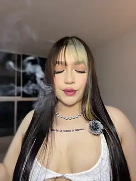 Daniela ruizz online show from April 27, 2026, 11:47 pm