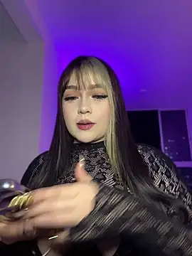 Daniela ruizz online show from May 10, 2026, 2:17 am