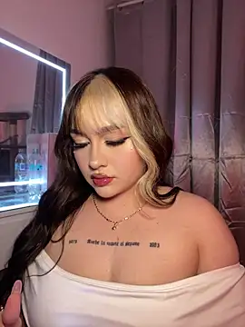 Daniela ruizz online show from June 19, 2026, 5:23 am