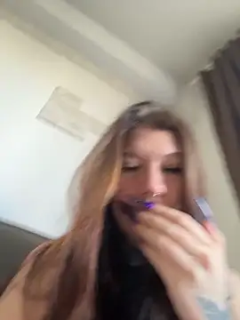 FionaMurr online show from May 8, 2026, 12:49 am