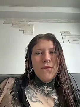 FionaMurr online show from June 16, 2026, 1:41 am