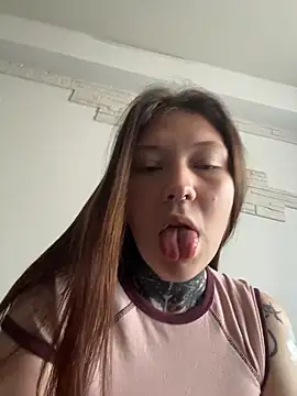 FionaMurr online show from June 20, 2026, 1:52 am