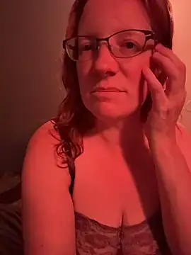 Lenaravenswood online show from July 18, 2026, 6:50 am
