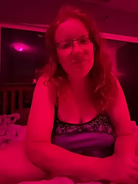 Lenaravenswood online show from August 5, 2026, 5:21 am