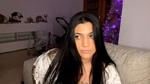 Snapshot of AlphaCasile chatting on December 17, 2025, 11:44 pm AlphaCasile online show from December 17, 2025, 11:44 pm