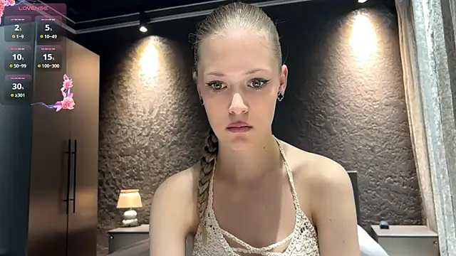 ZaidaSchwarten online show from August 8, 2026, 5:31 am