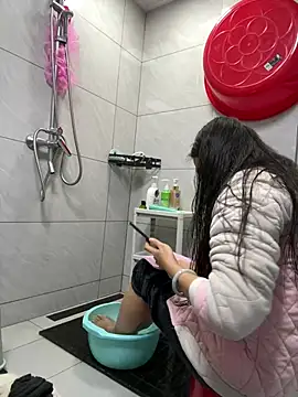 Snapshot of cmvoo chatting on January 14, 2026, 12:55 pm cmvoo online show from January 14, 2026, 12:55 pm