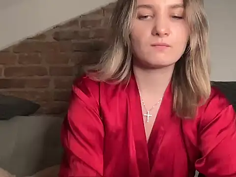 Heiva01 online show from December 18, 2025, 4:46 pm