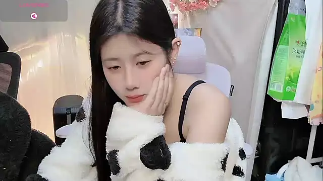 Yvonne-07 online show from January 15, 2026, 5:34 am