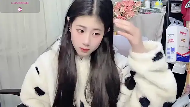 Yvonne-07 online show from February 26, 2026, 1:10 pm