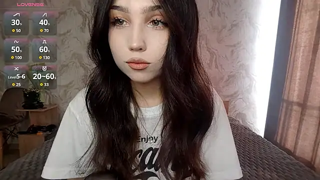 Qwami Amie online show from March 27, 2026, 12:27 pm