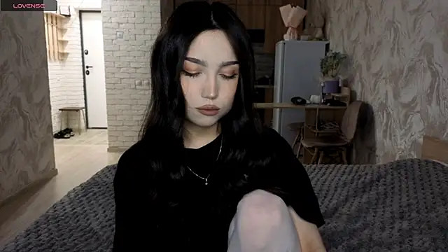 Qwami Amie online show from June 29, 2026, 10:26 am