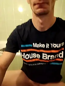 Martins2323ko online show from December 22, 2025, 10:29 pm