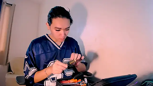 Snapshot of lil_cummer69 chatting on February 25, 2026, 3:38 am lil cummer69 online show from February 25, 2026, 3:38 am