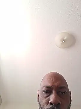 Rizzle9800 online show from December 15, 2025, 7:29 pm