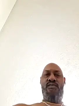 Rizzle9800 online show from February 14, 2026, 6:54 am