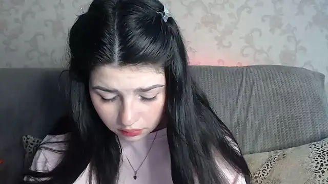 KisaModel online show from August 10, 2026, 1:31 am