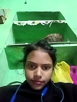 Geetahotx online show from December 21, 2025, 12:23 pm