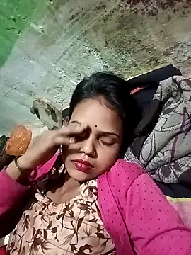 Geetahotx online show from December 22, 2025, 6:49 pm