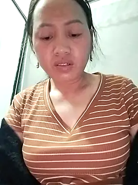 Luckyy03 online show from December 15, 2025, 10:25 pm